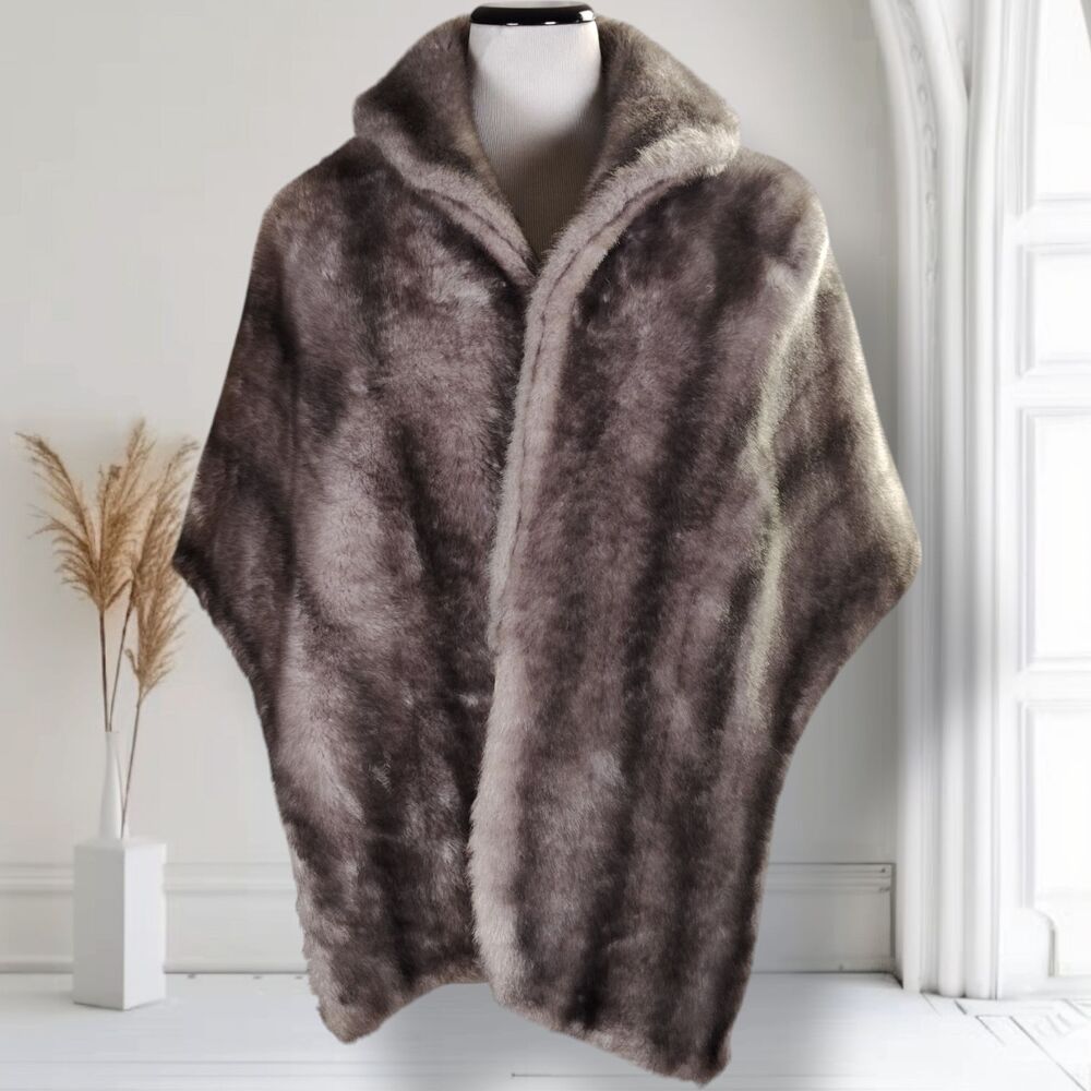 Vintage 60s Gray Faux Fur Stole Size M Collared Wrap Shawl Shoulder Warmer